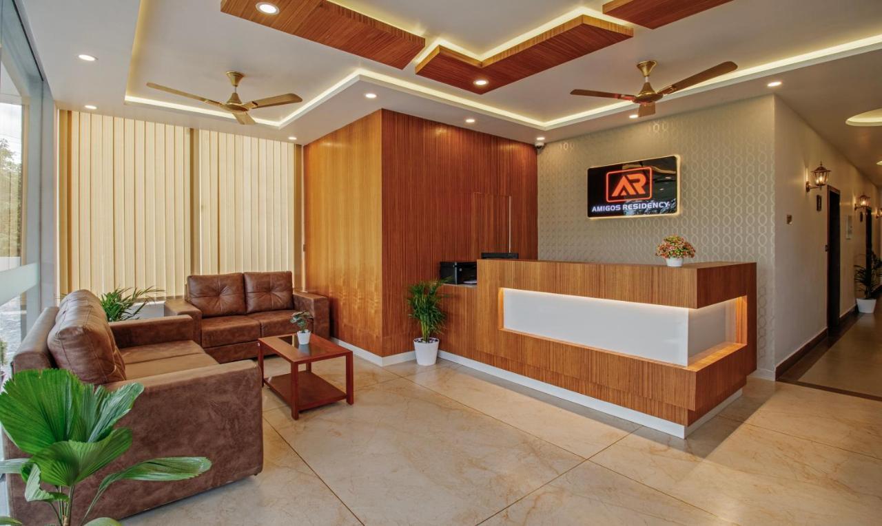 Treebo Amigos Residency Cochin Airport Hotel Kochi ภายนอก รูปภาพ