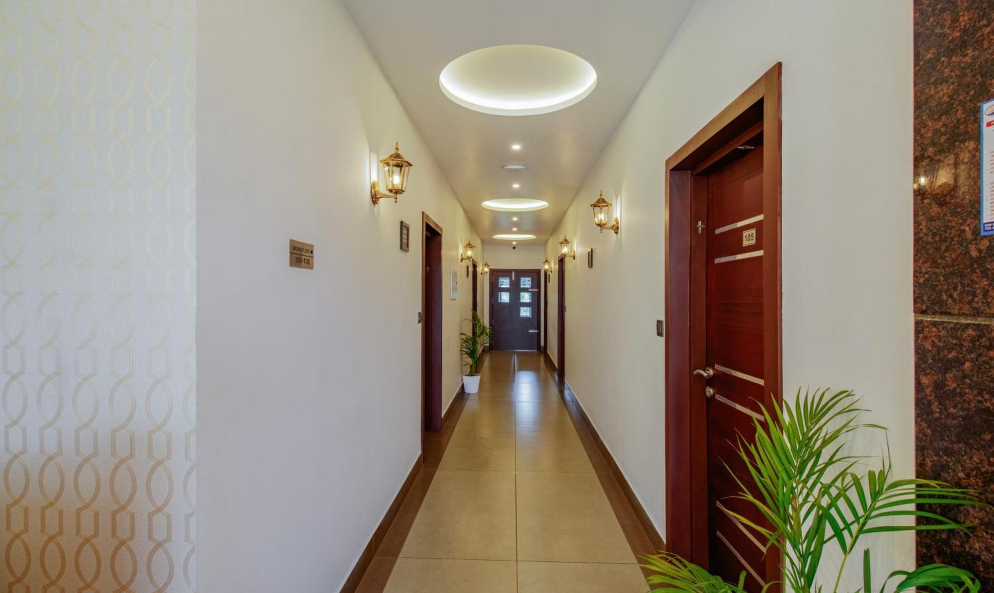 Treebo Amigos Residency Cochin Airport Hotel Kochi ภายนอก รูปภาพ