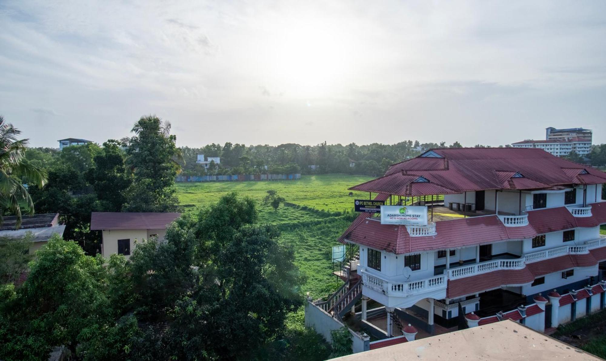 Treebo Amigos Residency Cochin Airport Hotel Kochi ภายนอก รูปภาพ